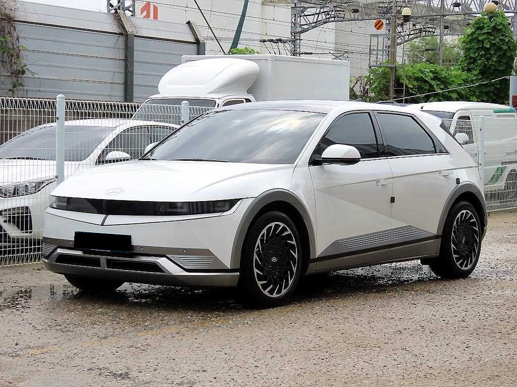 Hyundai Ioniq5 — photo 02
