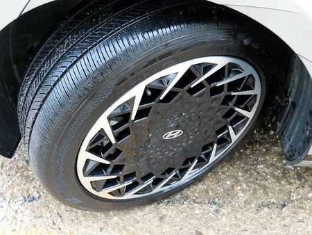 Hyundai Ioniq5 — photo 20
