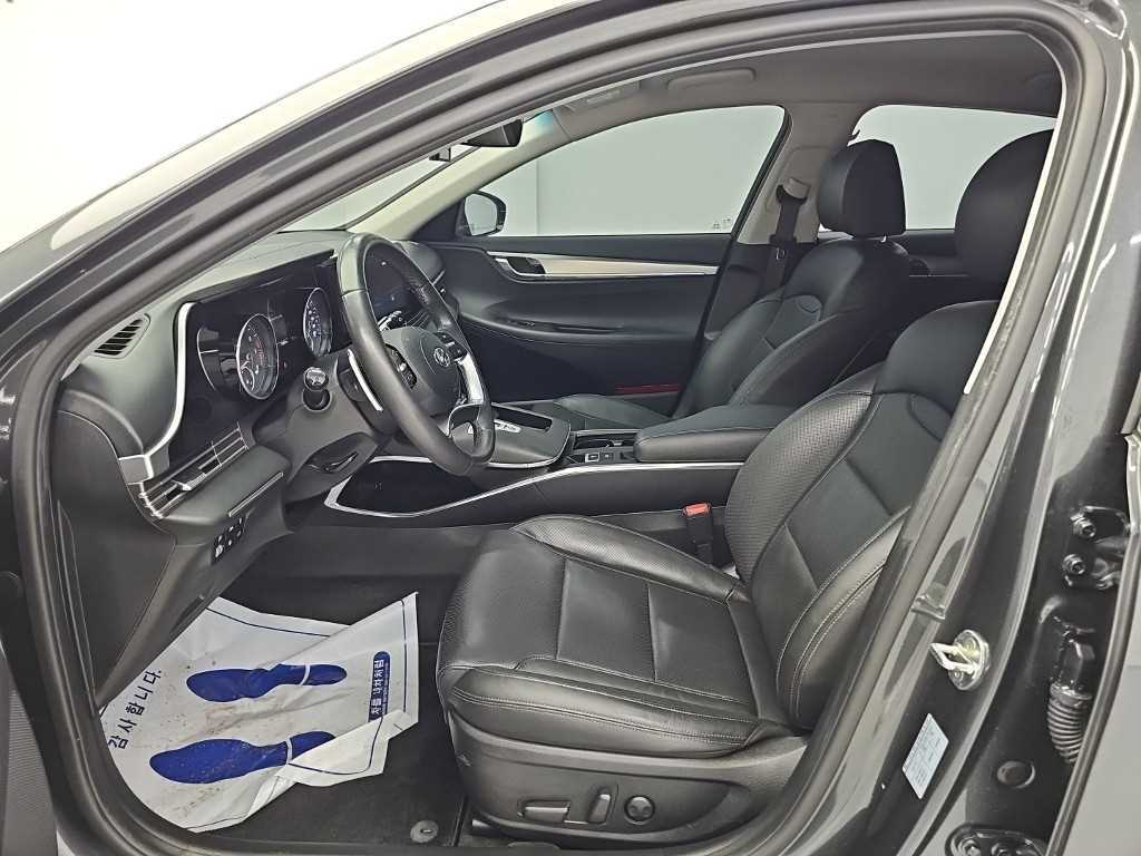 Hyundai Grandeur — photo 11
