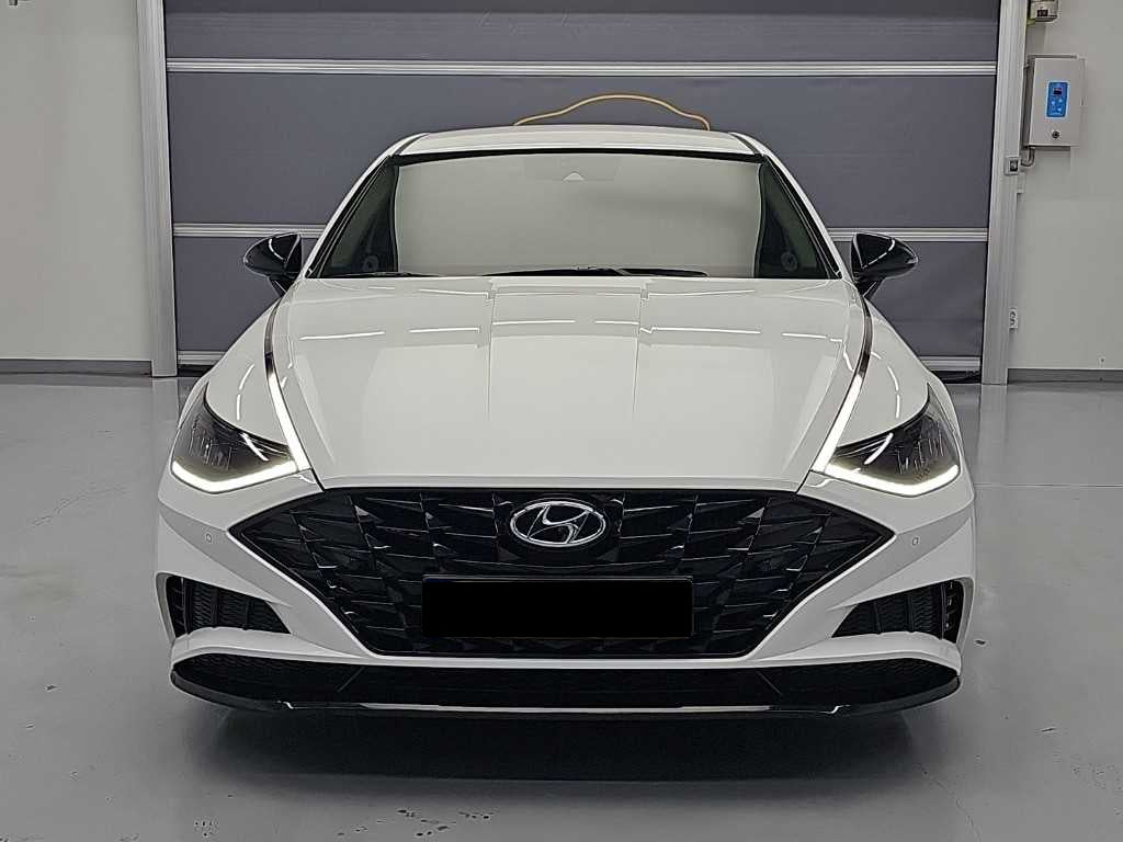 Hyundai Sonata — photo 02