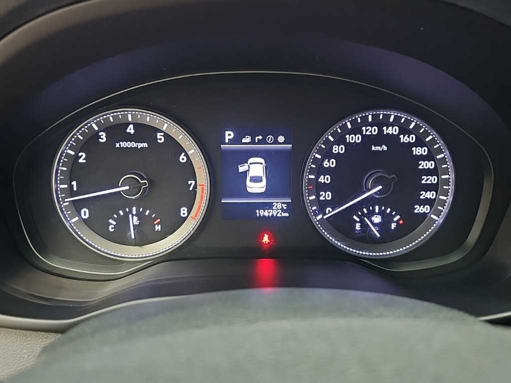 Hyundai Grandeur — photo 06