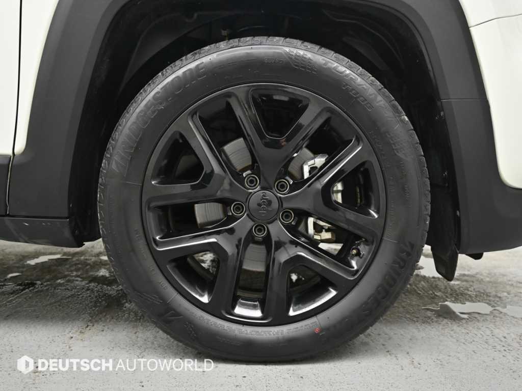 Jeep Renegade — photo 05