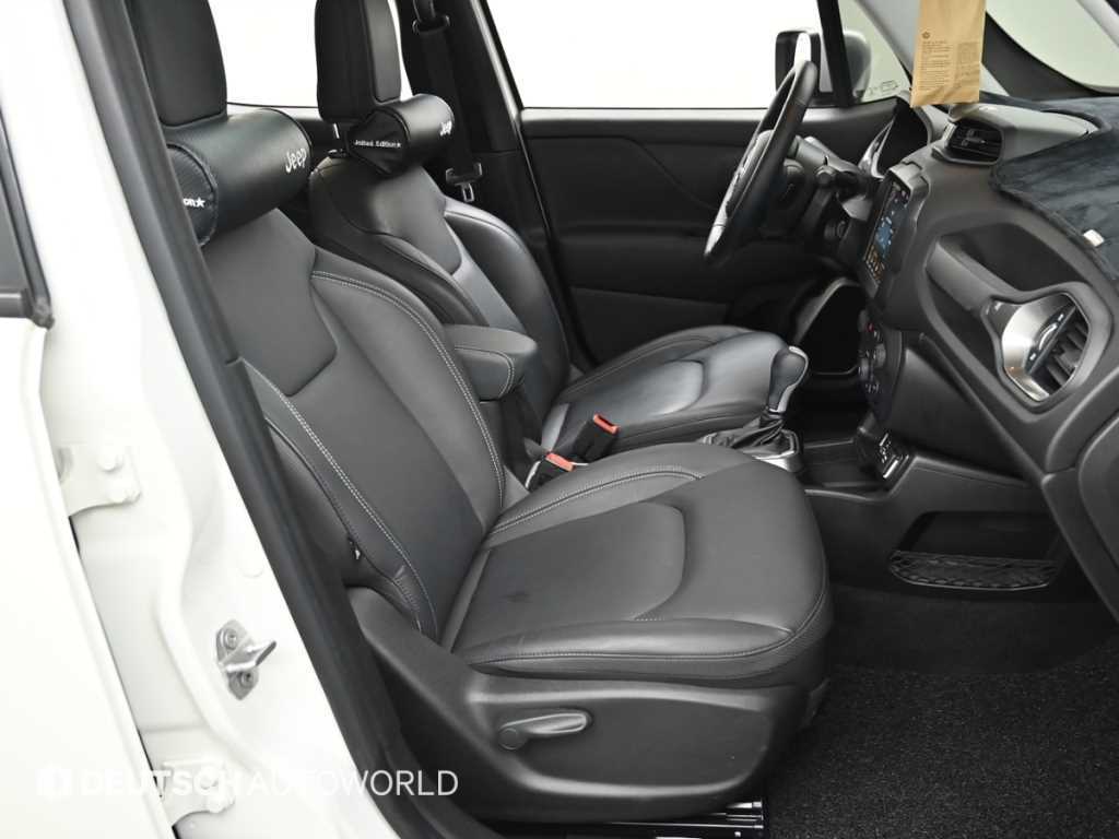 Jeep Renegade — photo 10