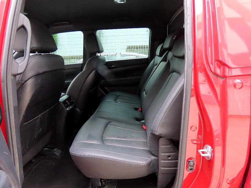 KGM Rexton — photo 06
