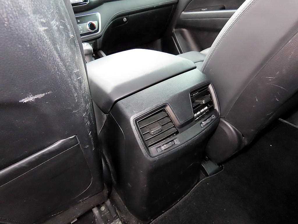 KGM Rexton — photo 16