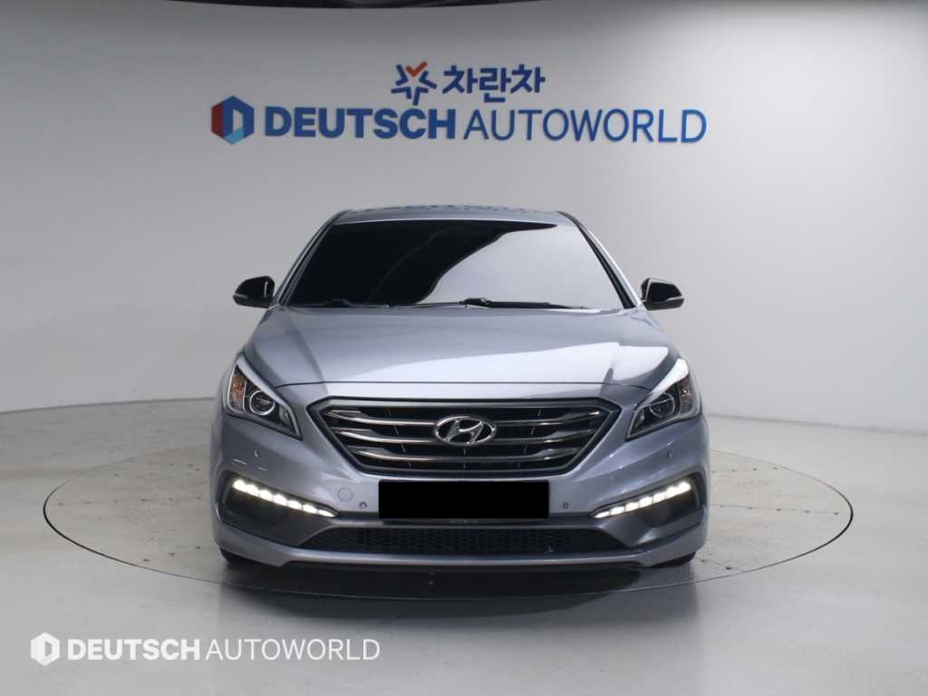 Hyundai Sonata — photo 03