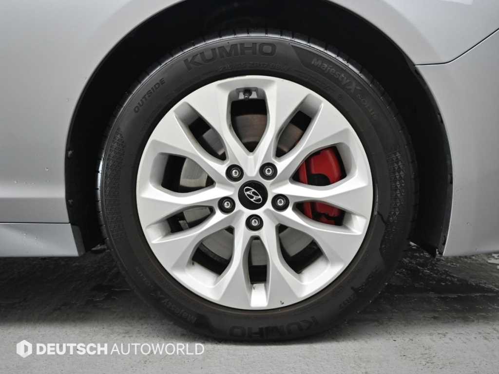 Hyundai Sonata — photo 05