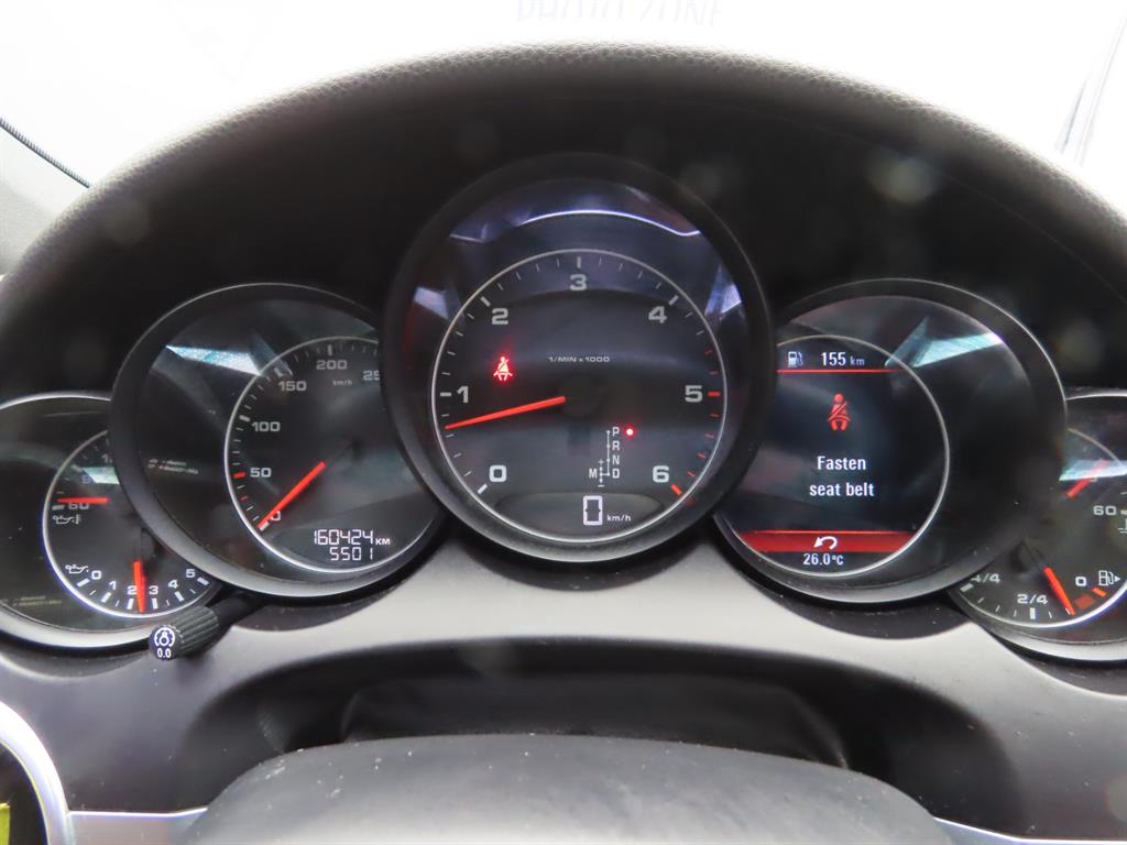 Porsche Cayenne — photo 10