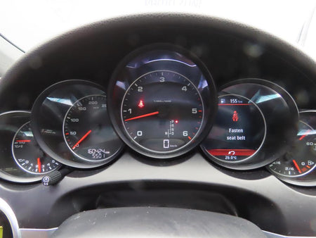 Porsche Cayenne — photo 10