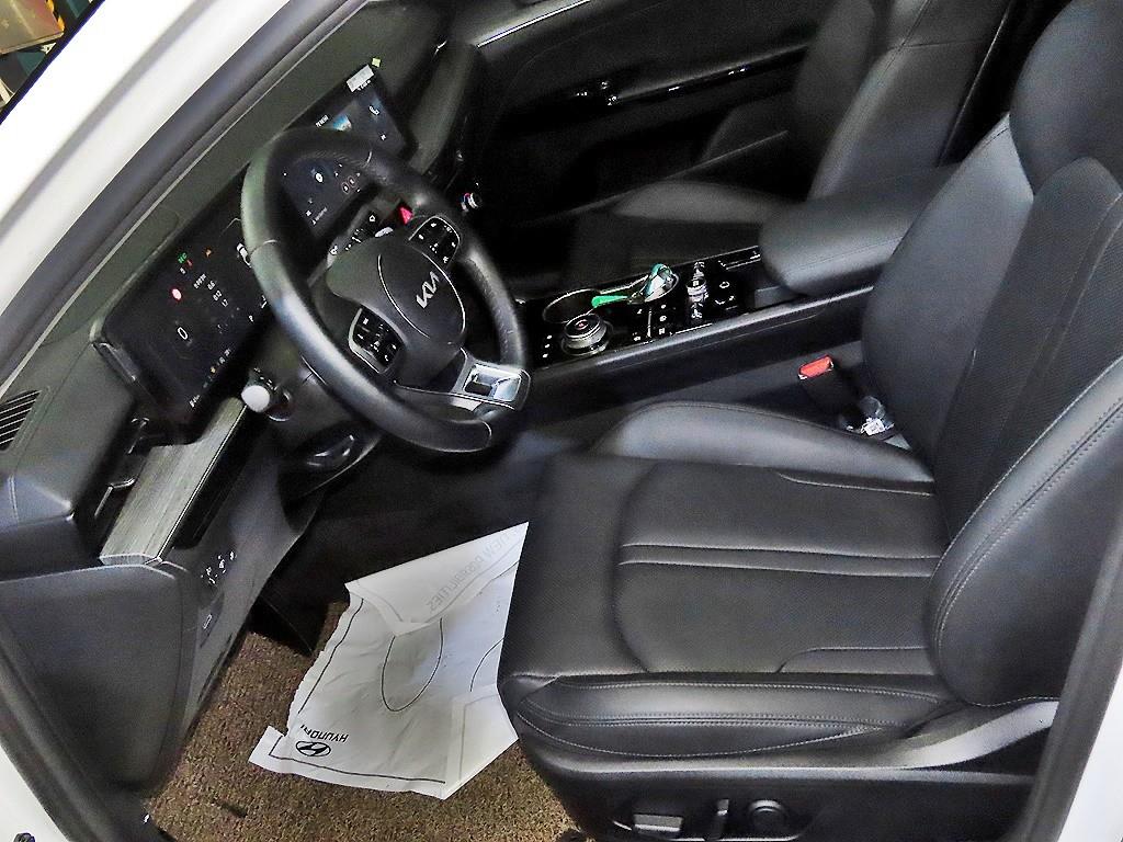 Kia K5 — photo 06