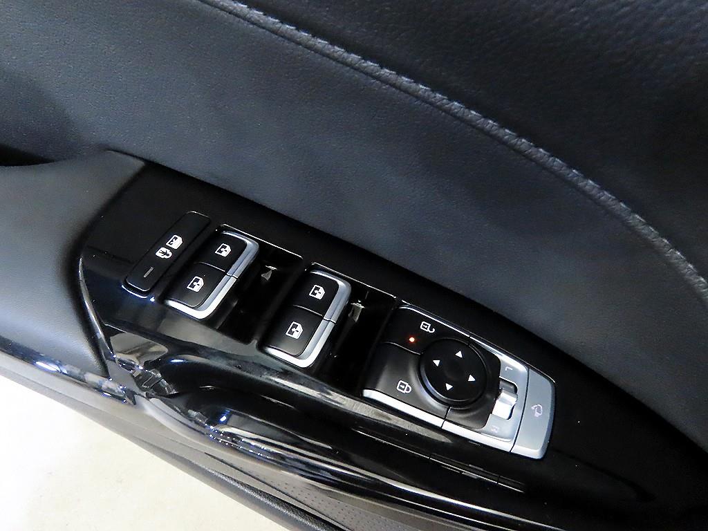 Kia K5 — photo 13