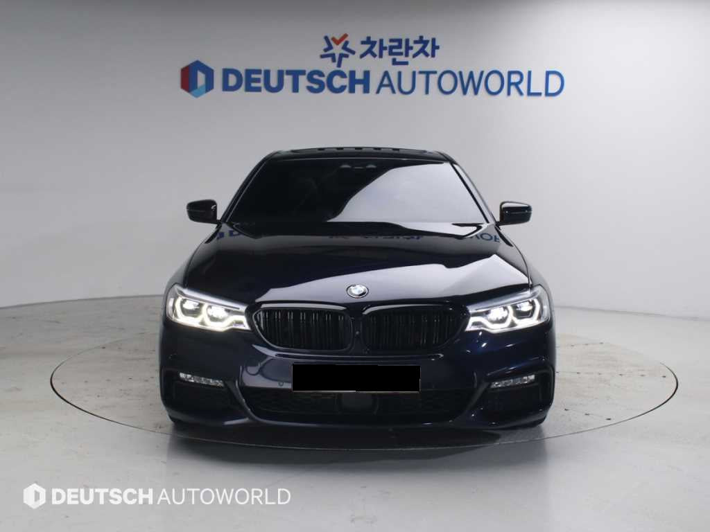 BMW 5-Series — photo 03