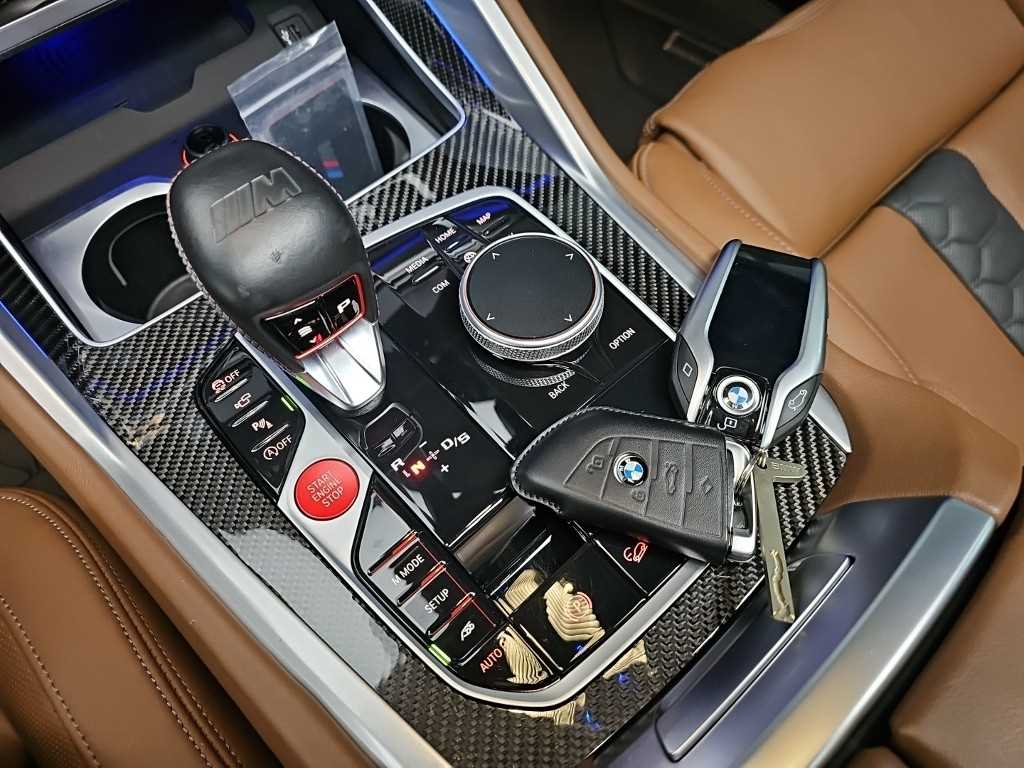 BMW X5M — photo 08