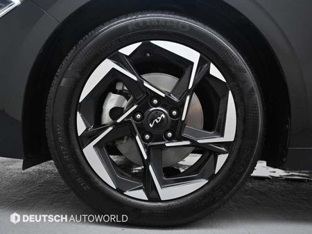Kia K5 — photo 05