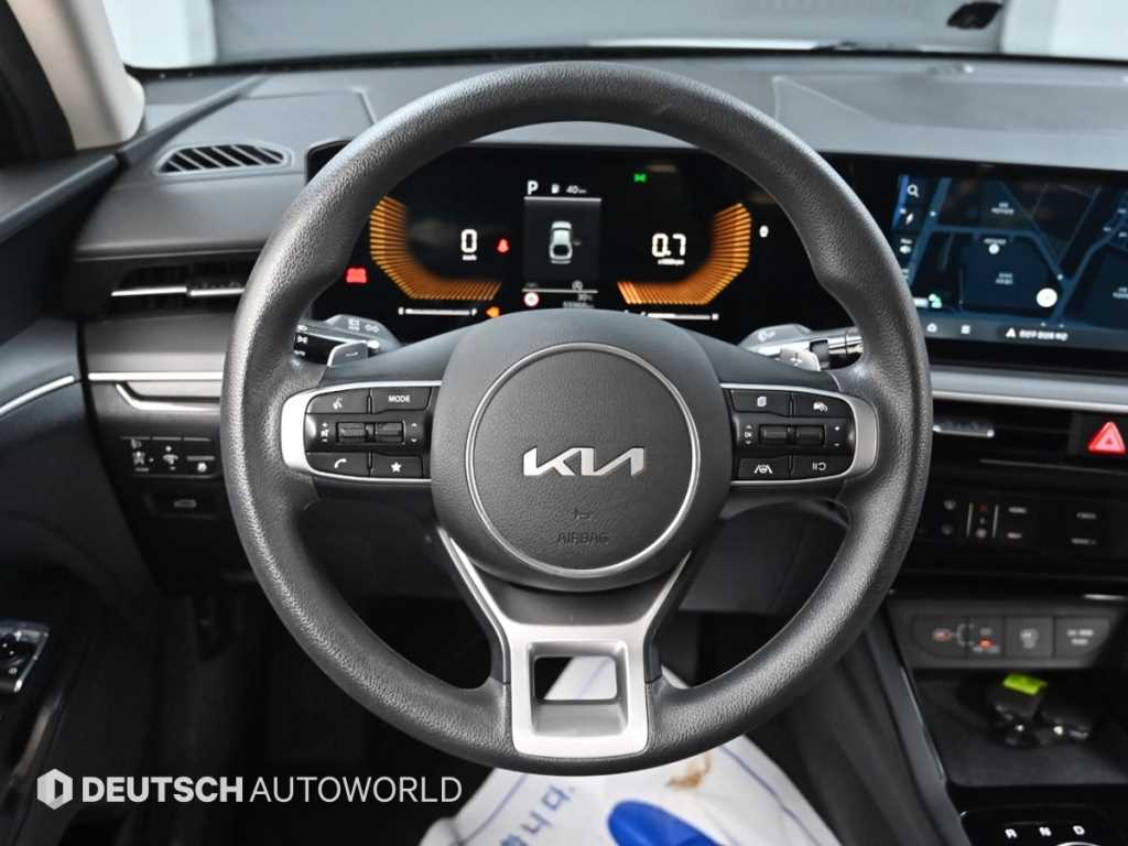 Kia K5 — photo 13