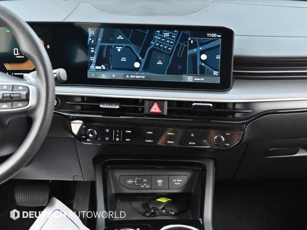 Kia K5 — photo 14