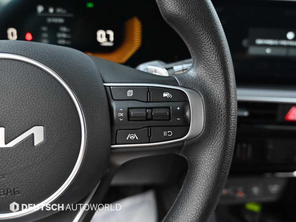Kia K5 — photo 16