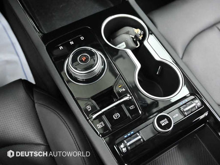 Kia K5 — photo 09