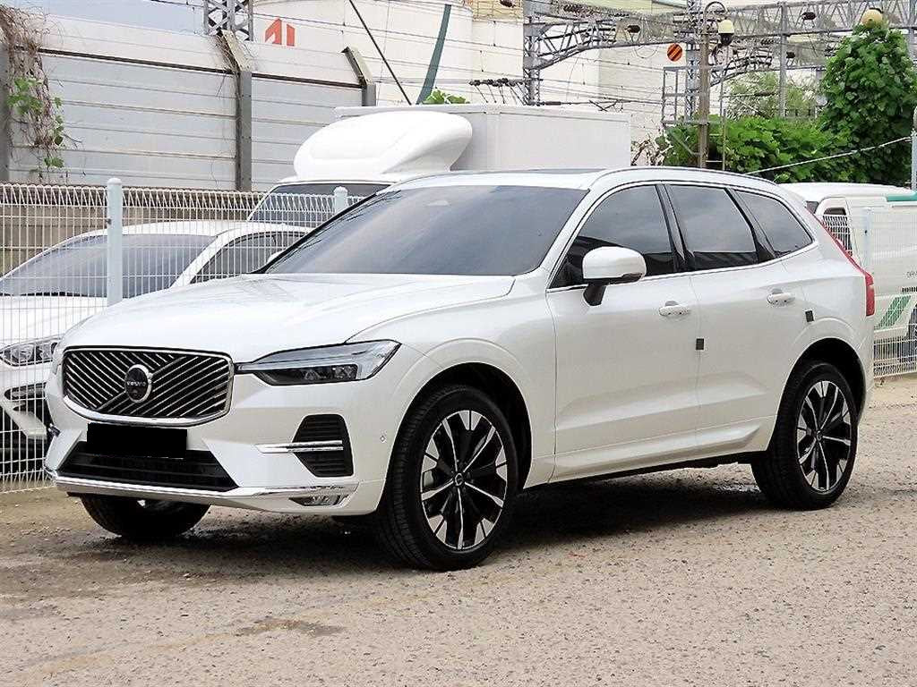 Volvo XC60 — photo 02