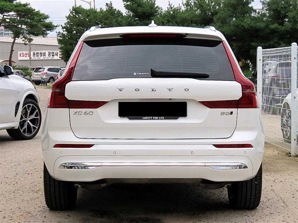 Volvo XC60 — photo 04