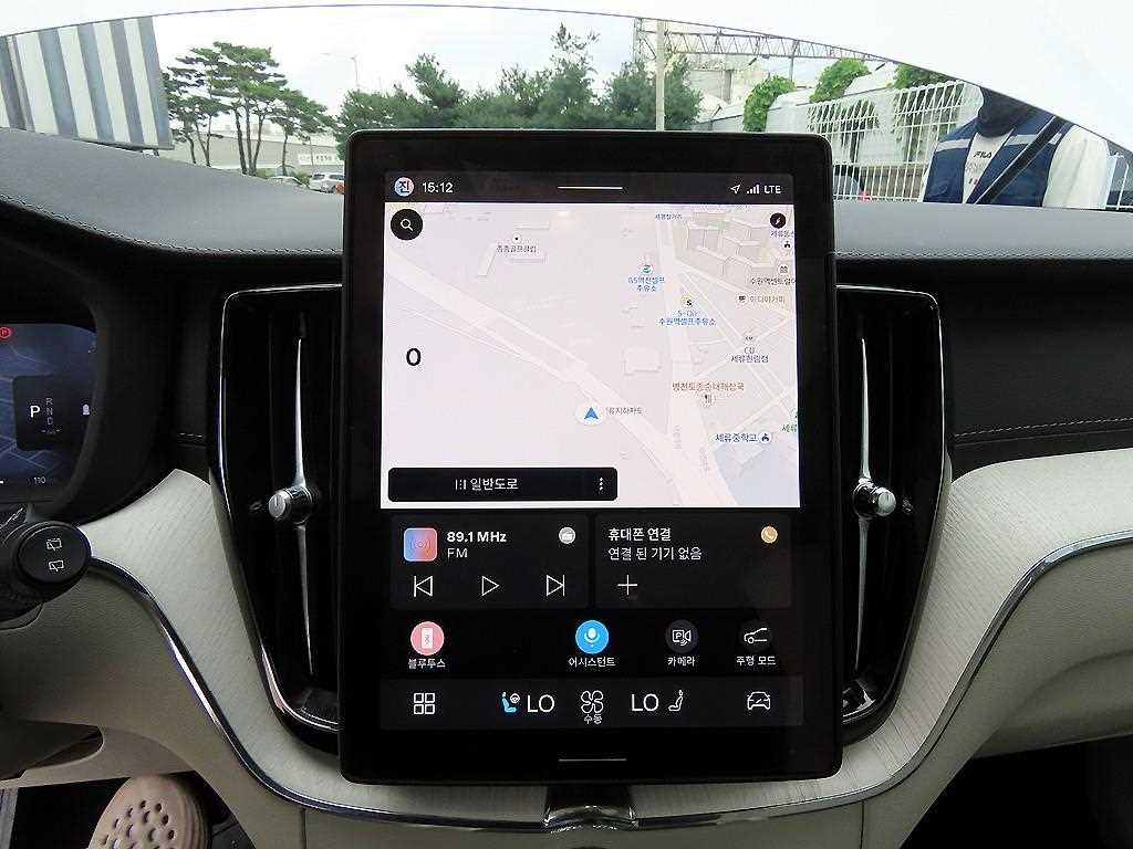 Volvo XC60 — photo 13