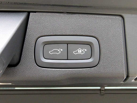 Volvo XC60 — photo 18