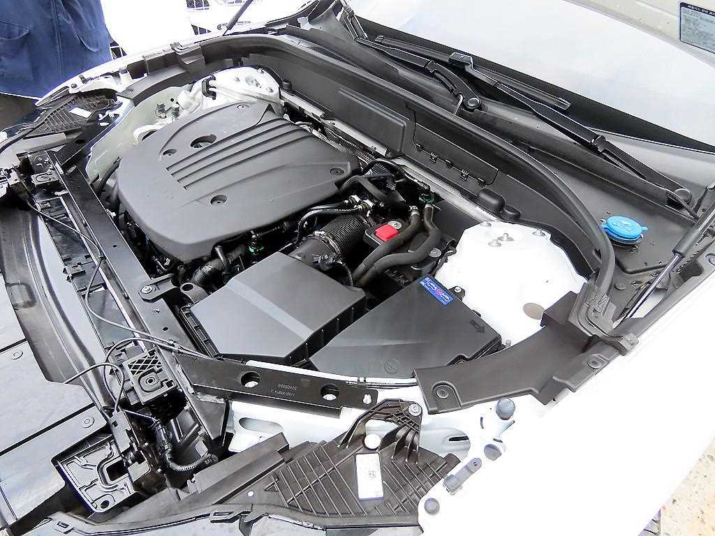 Volvo XC60 — photo 19