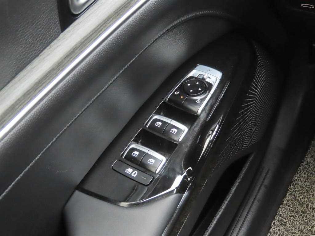 Kia K5 — photo 12