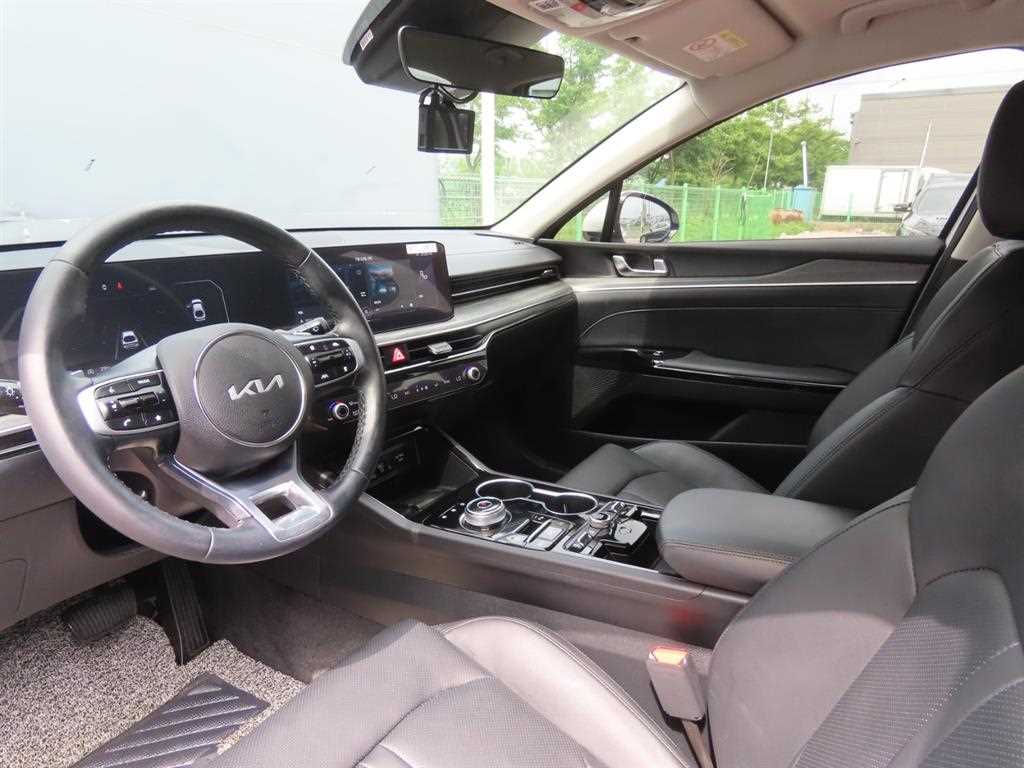 Kia K5 — photo 15