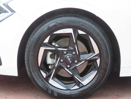 Kia K5 — photo 20