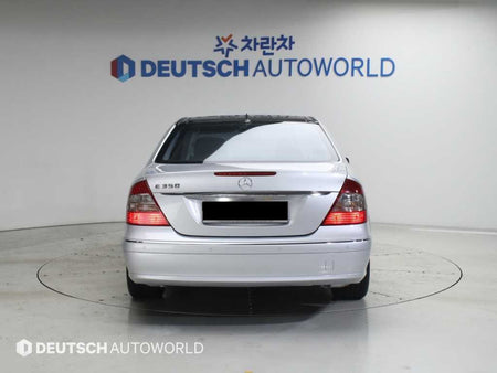 Mercedes-Benz E-Class — photo 04