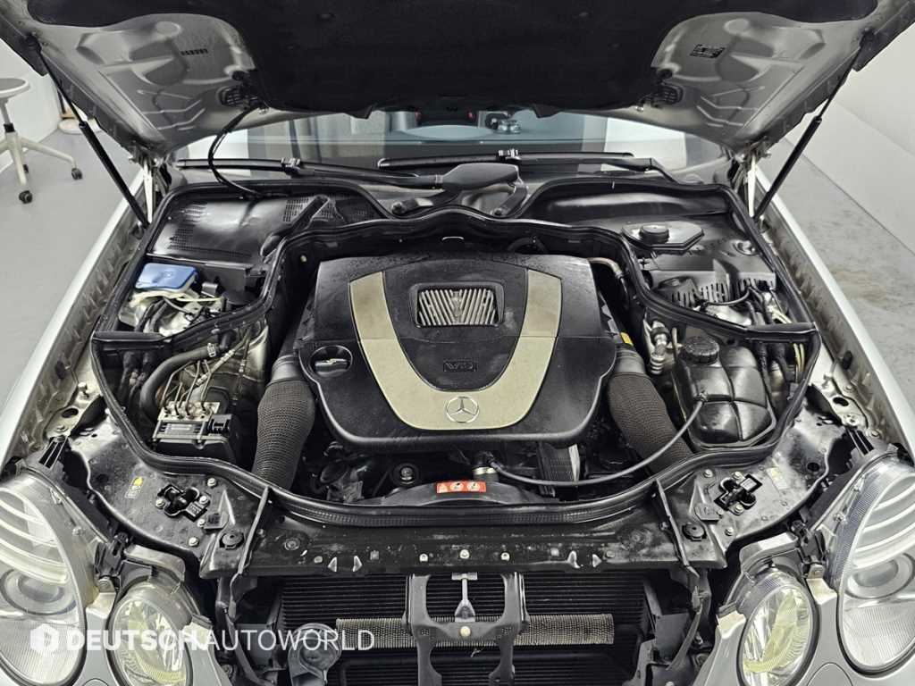 Mercedes-Benz E-Class — photo 06