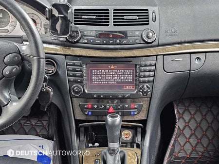 Mercedes-Benz E-Class — photo 14