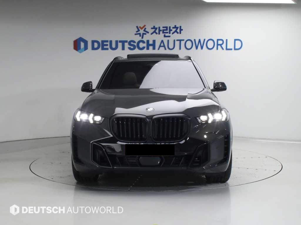 BMW X5 — photo 03