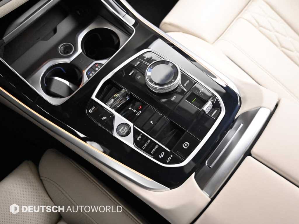 BMW X5 — photo 09