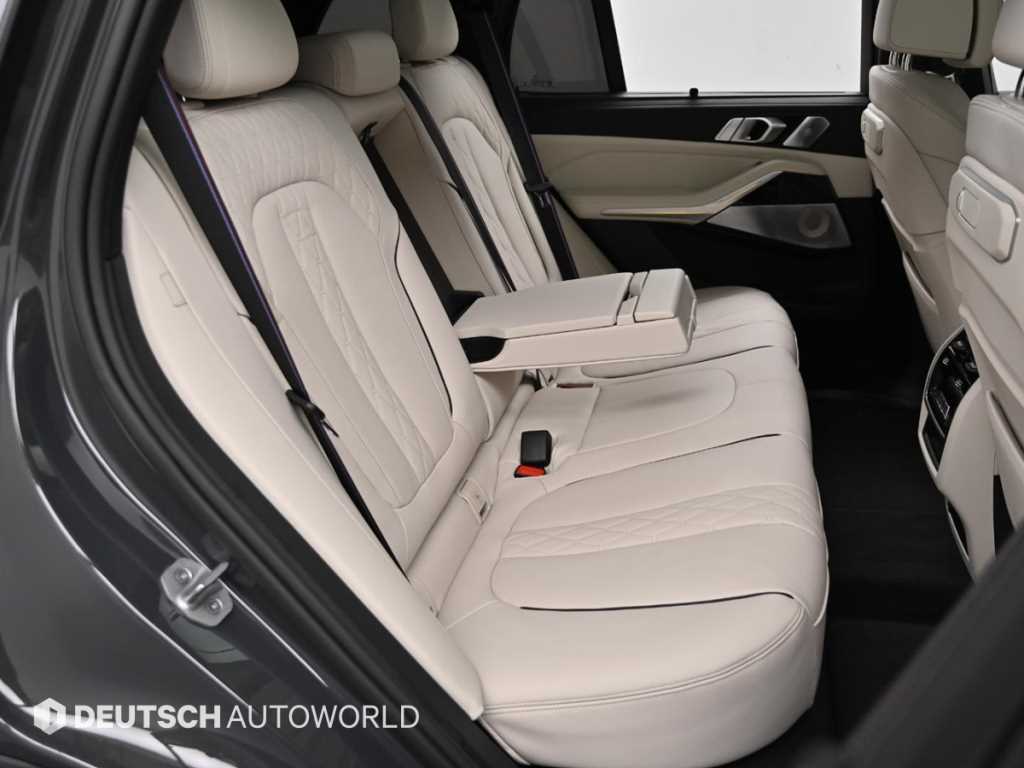 BMW X5 — photo 12