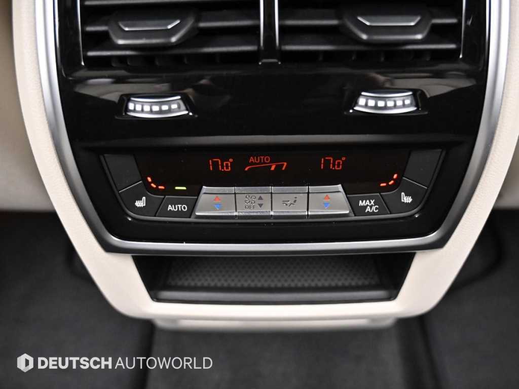 BMW X5 — photo 16