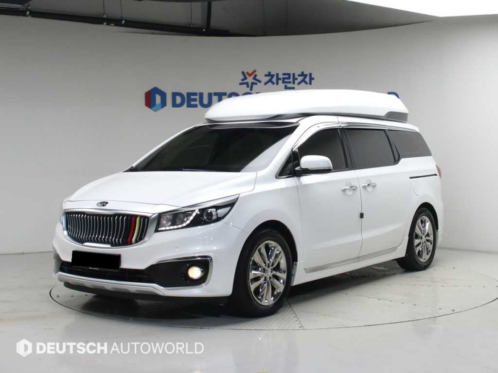 Kia Carnival — photo 01