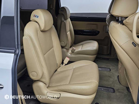 Kia Carnival — photo 12