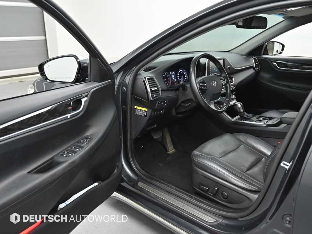 Hyundai Grandeur — photo 11