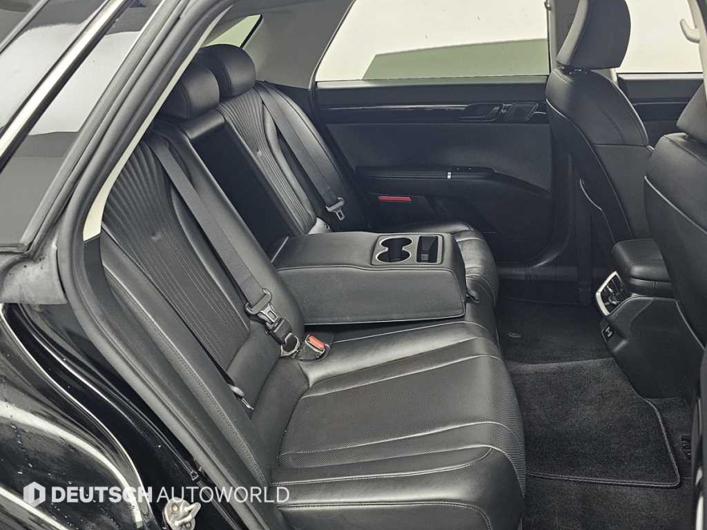 Hyundai Grandeur — photo 12