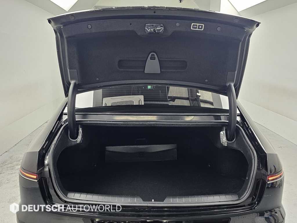 Hyundai Grandeur — photo 19