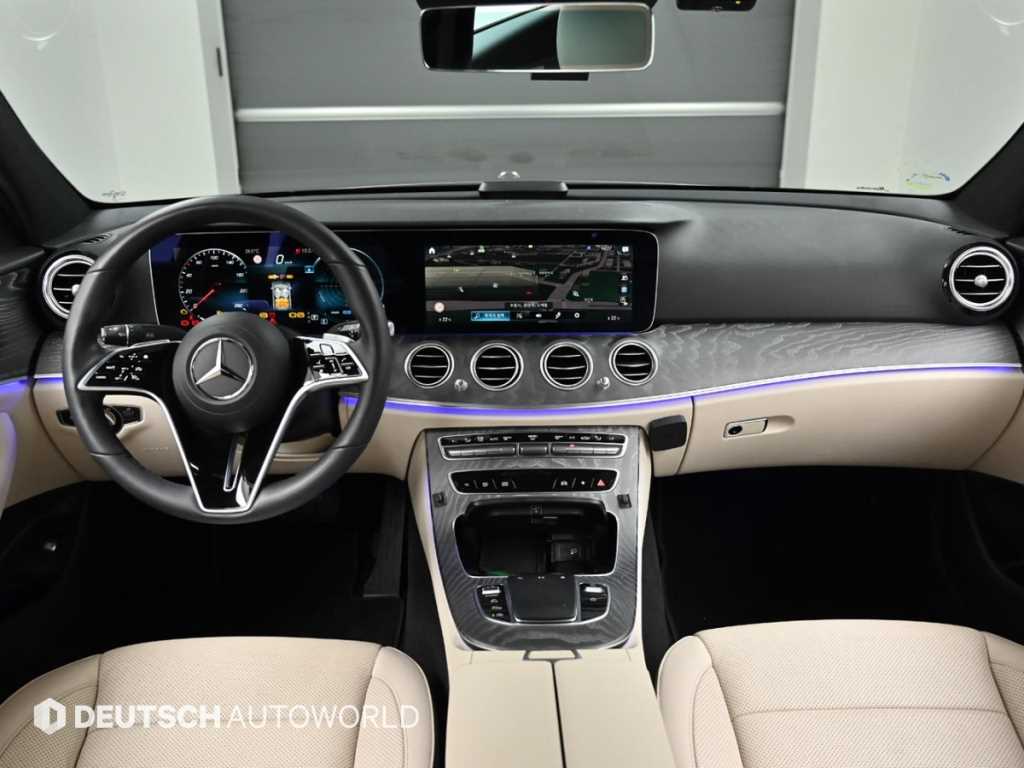 Mercedes-Benz E-Class — photo 01