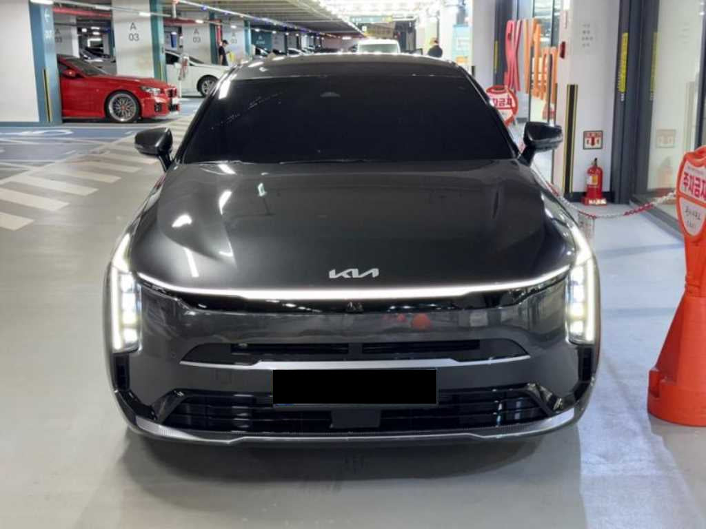 Kia K8 — photo 02
