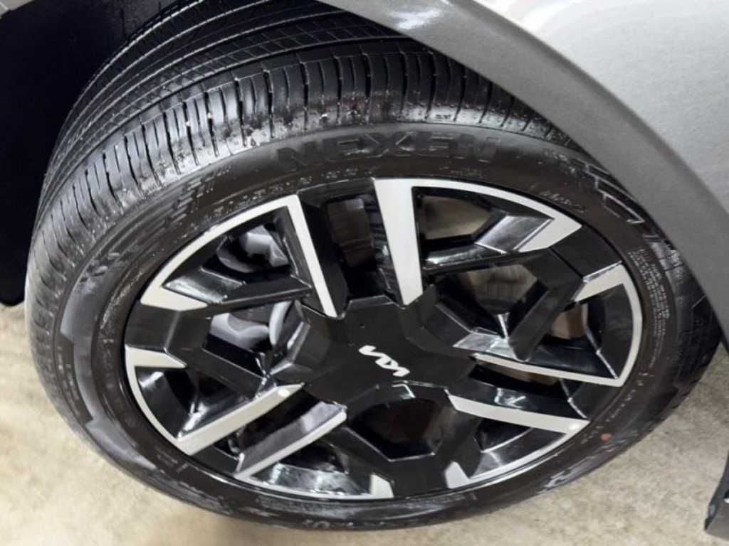 Kia K8 — photo 20