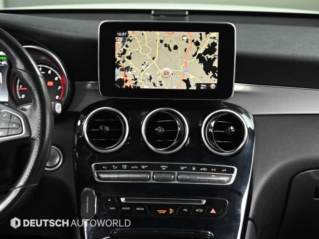 Mercedes-Benz GLC-Class — photo 14