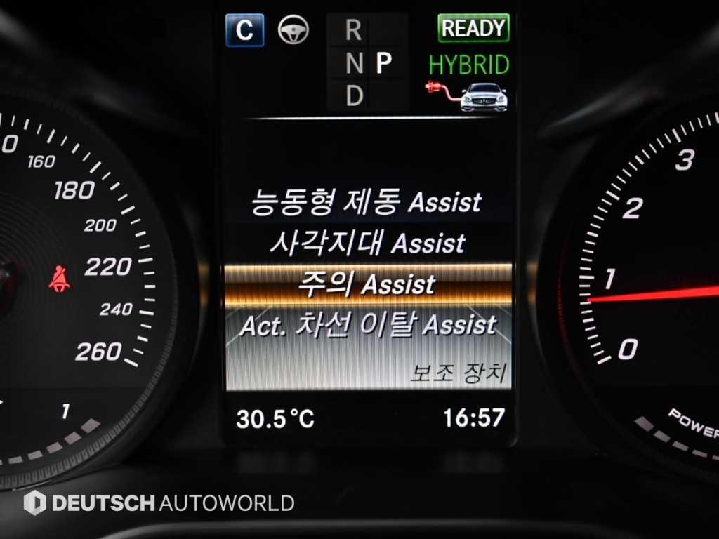 Mercedes-Benz GLC-Class — photo 17