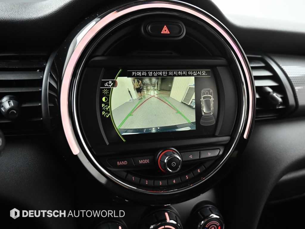 Mini Cooper — photo 15