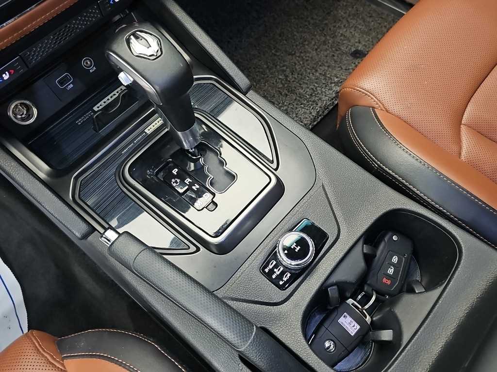 KGM Rexton — photo 08