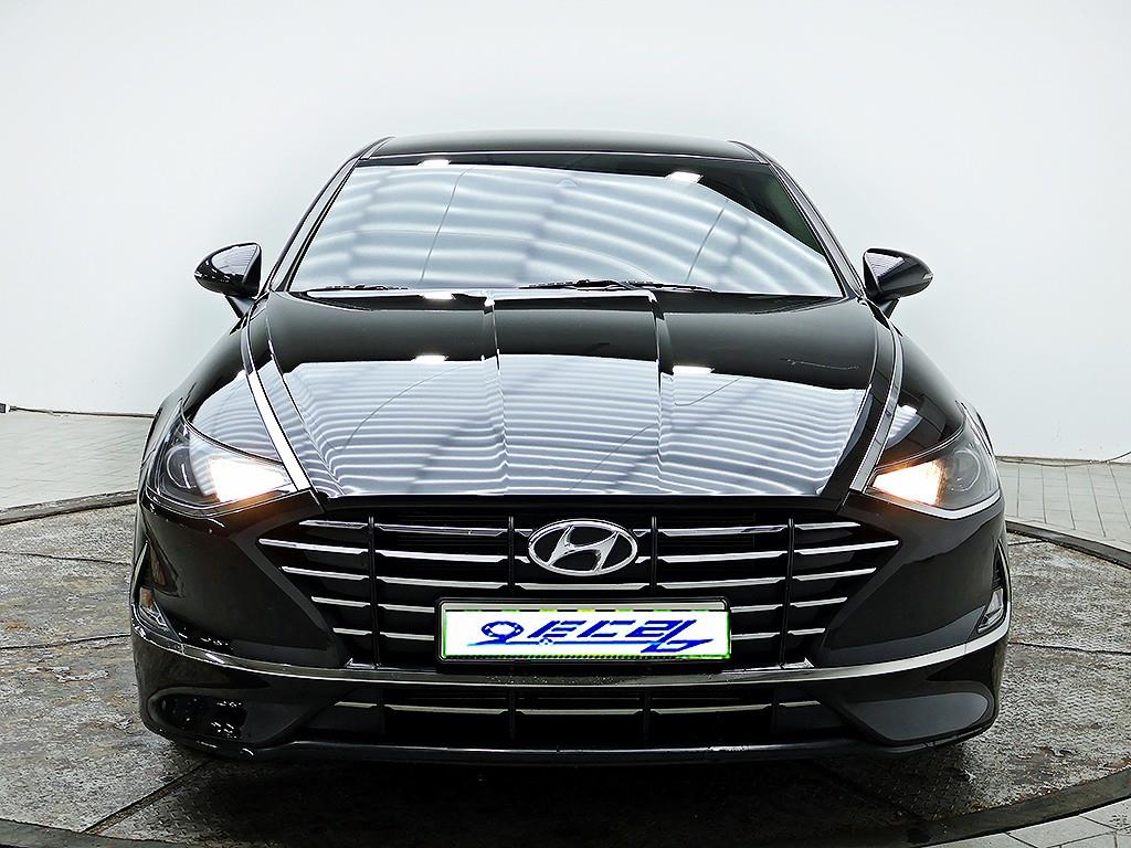 Hyundai Sonata — photo 01